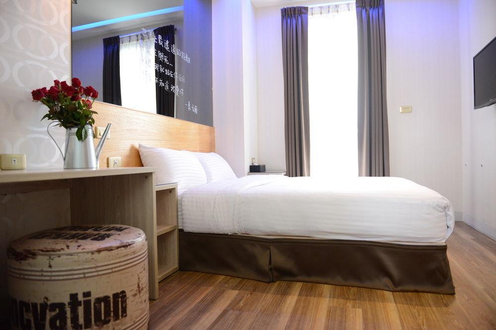 Check Inn Express Taichung Fuxing Hall 2 Eksteriør bilde
